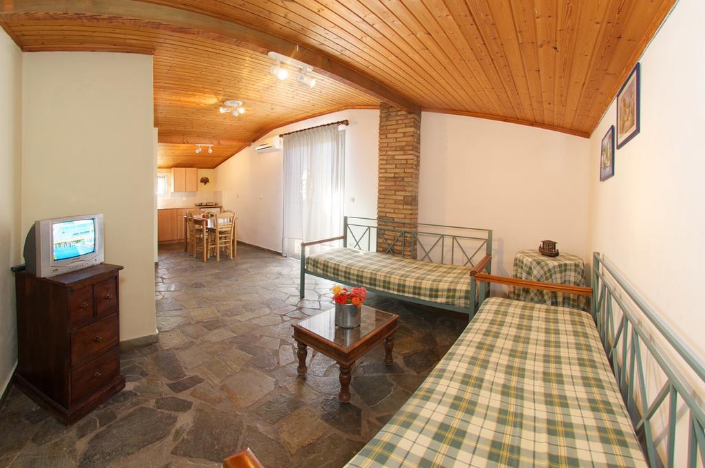 Nostos Studios Mousata Extérieur photo